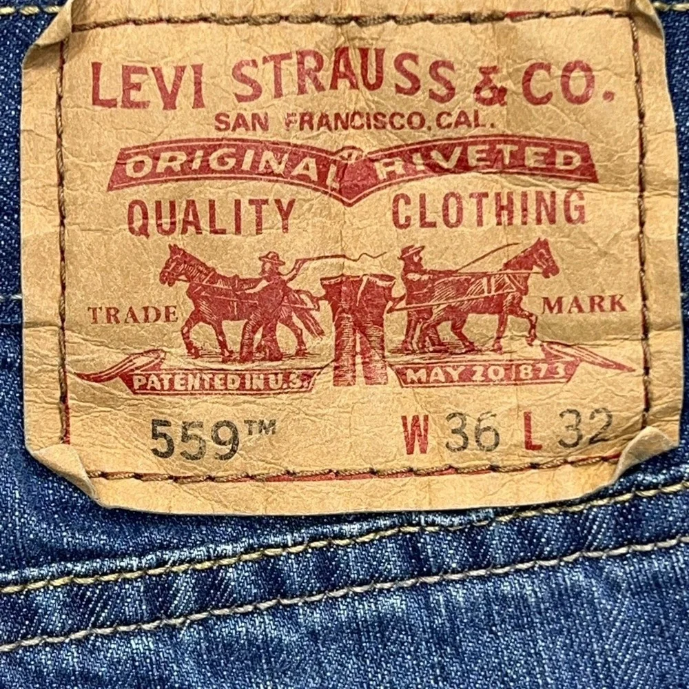 Levis 559 Jeans Mens 36x31 Blue Denim Distressed Relaxed Fit‎ Straight Leg Y2K